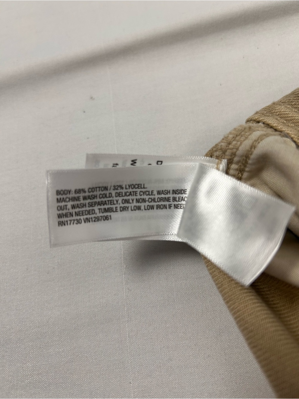 Universal Thread Khaki High-Waist Pleated Shorts - Picture 7 of 8